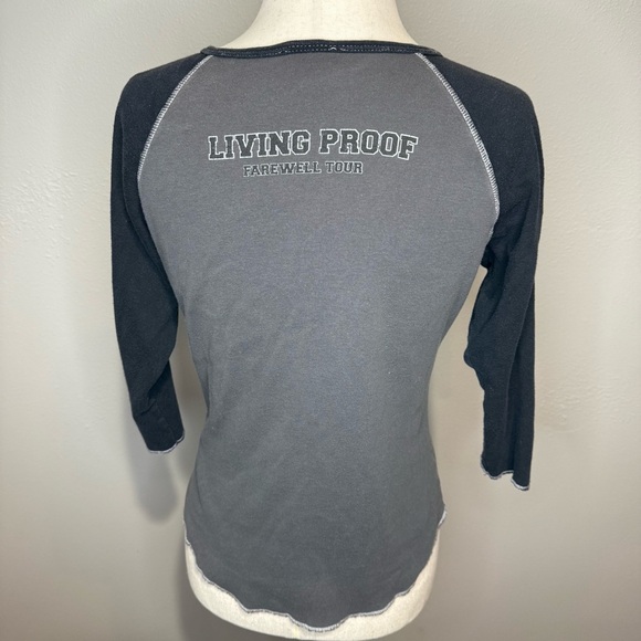 Vintage Cher 2003 Farewell Tour Tee – Giant Tag – Distressed Y2K Look - Picture 5 of 7